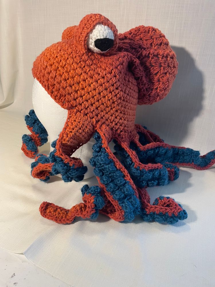 The Twisted Kraken Hat